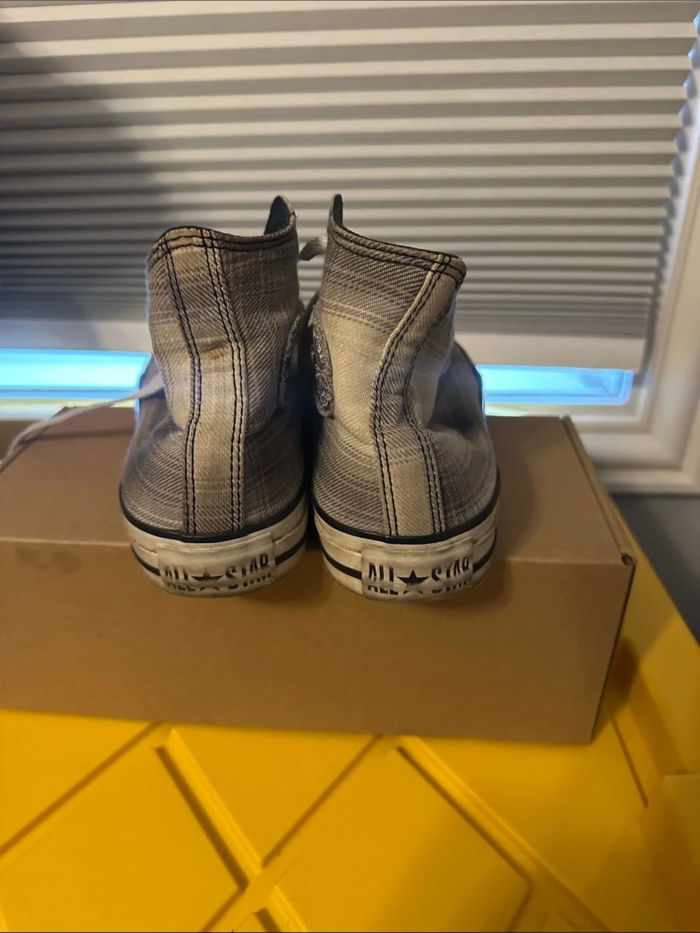 Converse High Top Sneakers Gray White